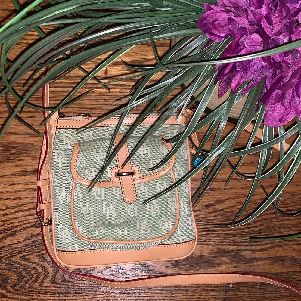 Dooney & Bourke Crossbody Bag!
